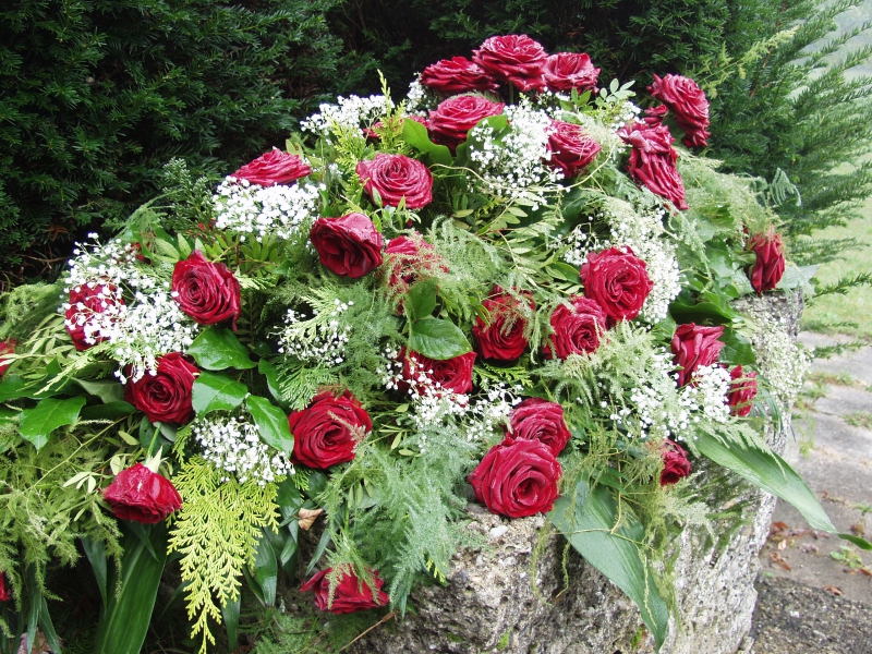 funeraire-ROURE-min_roses-61203